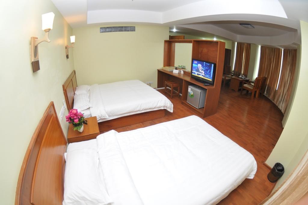 Hotel Shwe Phyu Mandalay