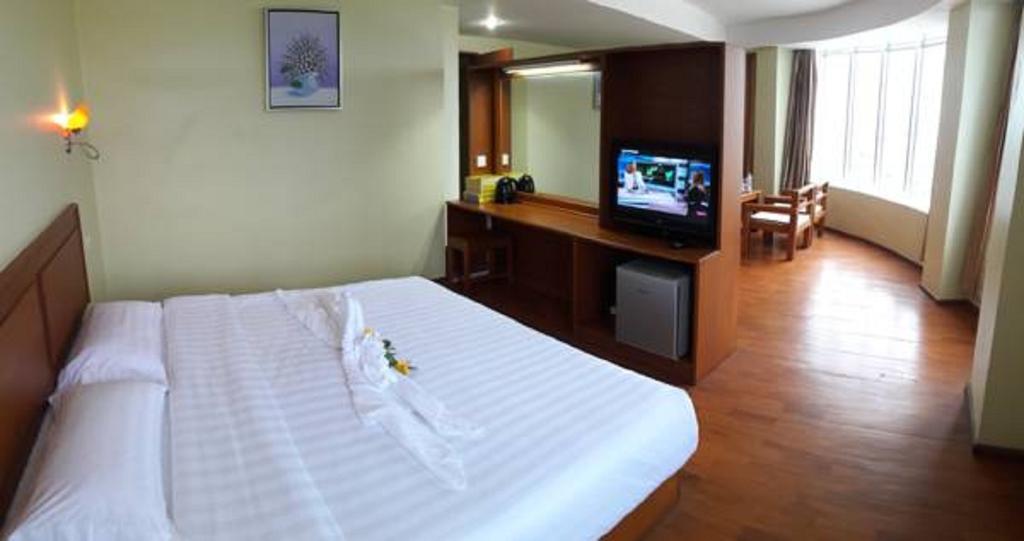 Hotel Shwe Phyu 3*