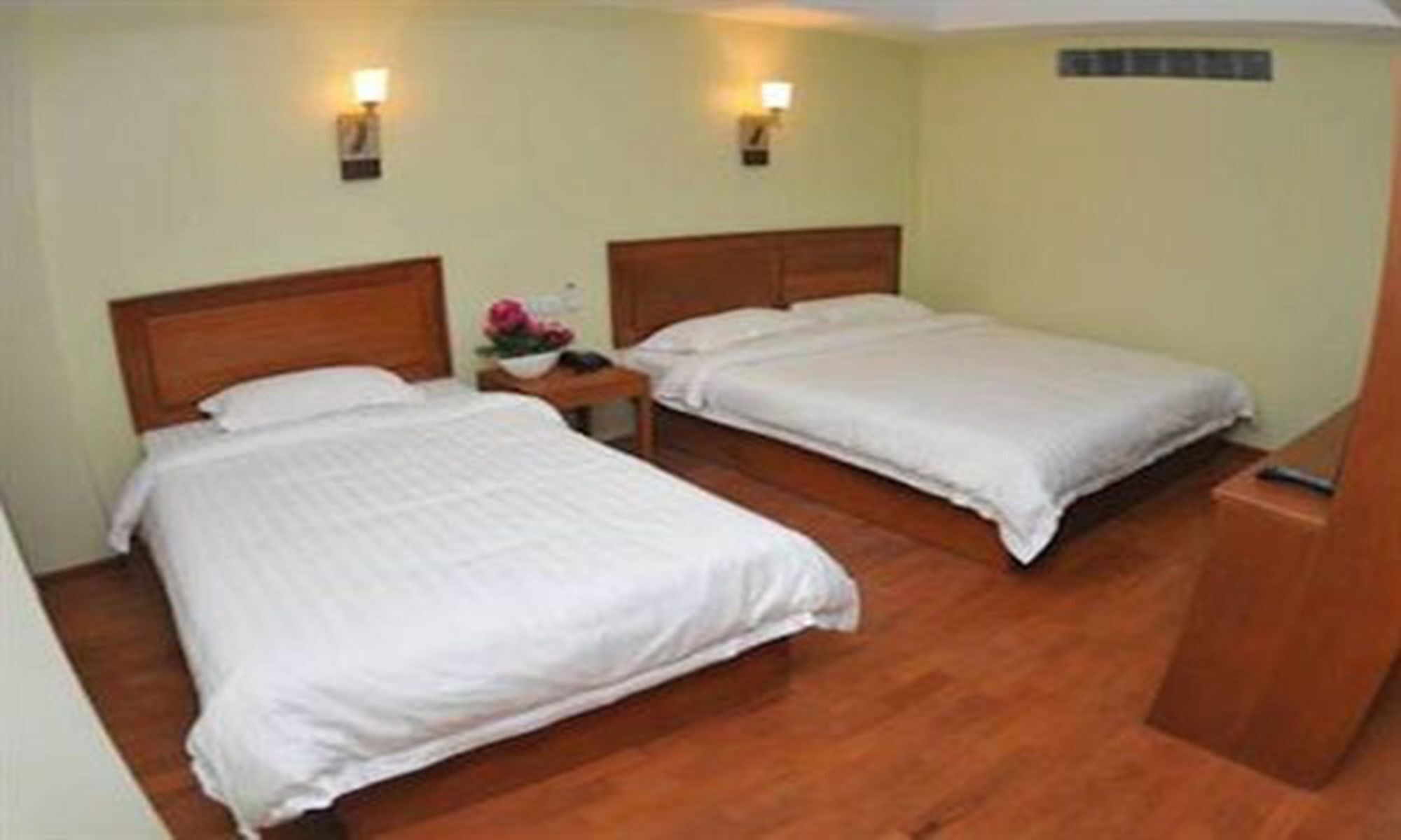 Shwe Phyu Hotel